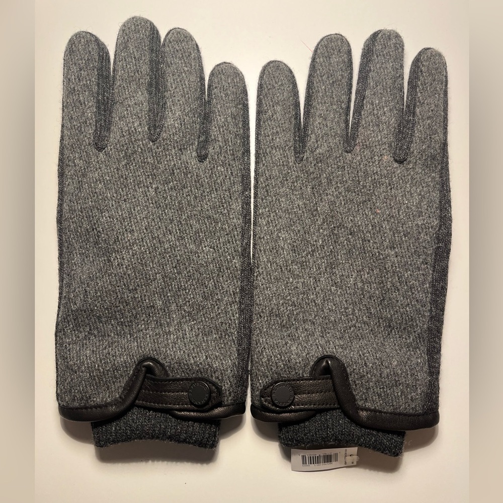NWT Banana Republic Leather and wool gloves